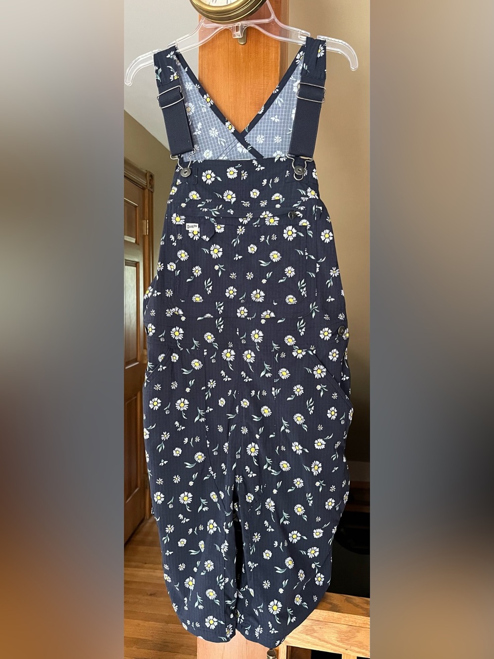 Women’s Duluth Trading Co Daisy Heirloom shorts overalls sz small